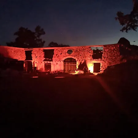 Le Donjon de Montegut Nuit Medievale au coeur des Pyrenees-3