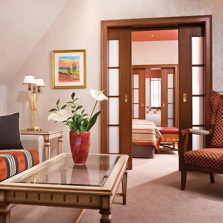 Travel Charme Gothisches Haus-3