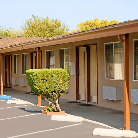 Americas Best Value Inn Los Banos-3