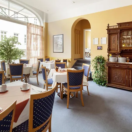 Hotel Garni am Markt-3