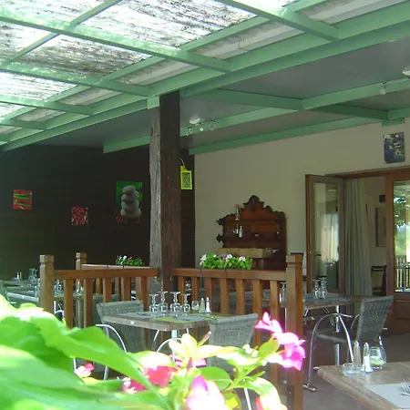 Logis Hôtel Les 3B-3