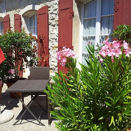 Hotel Des Artistes-2