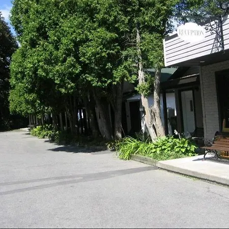 Chalet Beaconsfield Motel-3