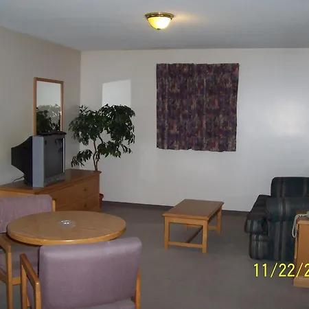 Model A Inn-2