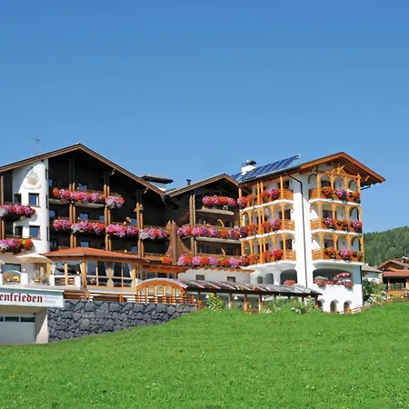 Hotel Alpenfrieden-2