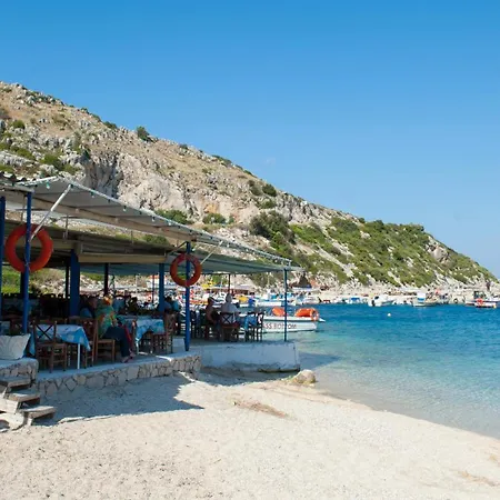 La Grotta-2