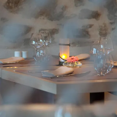 Logis Le Relais Saint Jacques-3