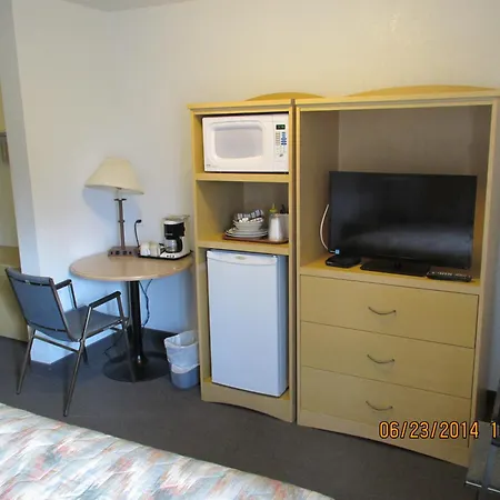 Lazy J Motel-2