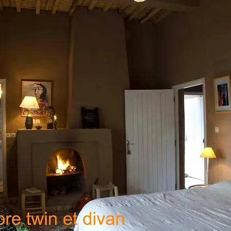 Villa Zagora Desert Retreat Restaurant-Pool-Sahara Tours-3