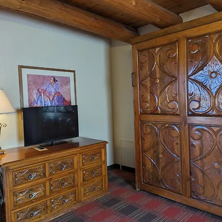 Sagebrush Inn & Suites-2