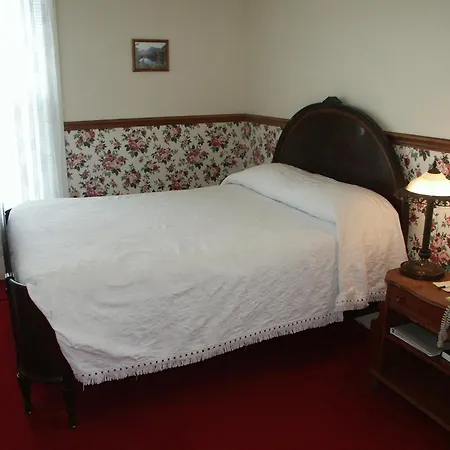 Bridgeport Inn-2