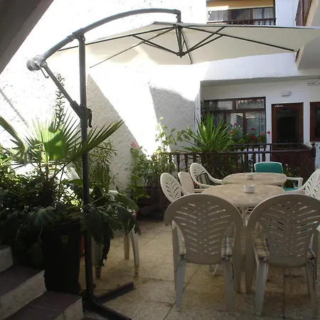 Hostal I Apartaments Populetus-3
