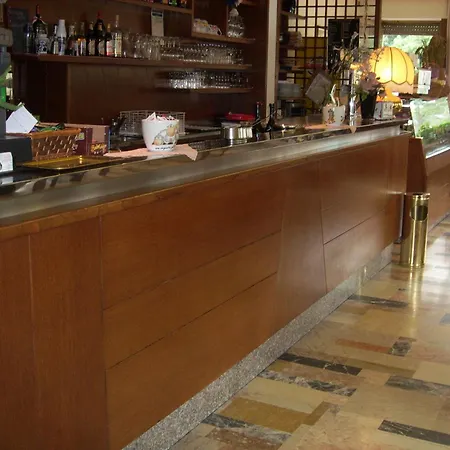 Albergo Ristorante Cima I Pra'-2