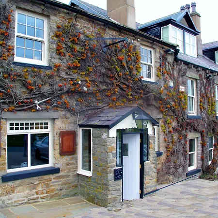 Aysgarth Falls Hotel & Restaurant-3