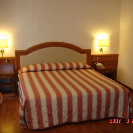 Albergo Corona-2
