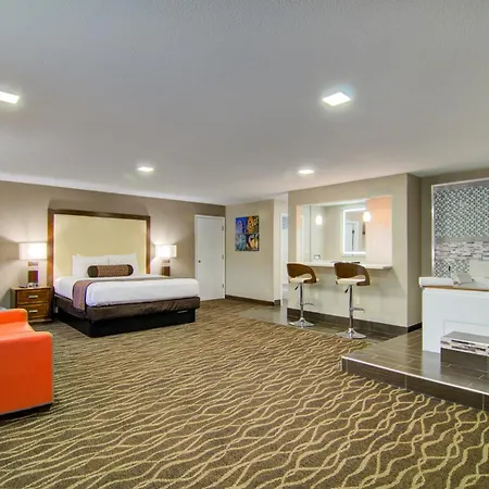Westbridge Inn And Suites-3