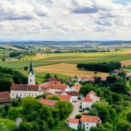 Schlosspension Ering-2