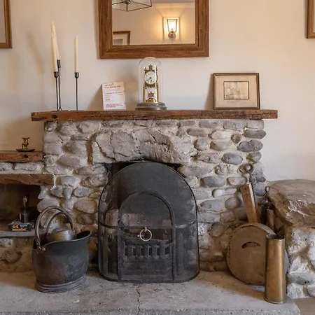 Miresfield Farm Bed & Breakfast-3