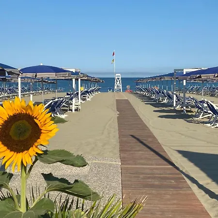 Cosmopolitan Golf & Beach Resort-2