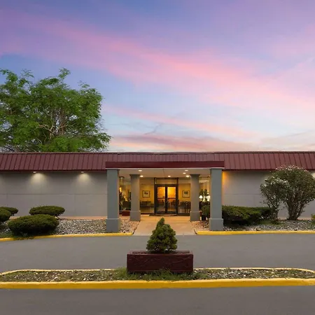 Days Inn By Wyndham Pottstown-3