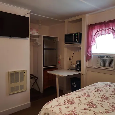 Serenity Motel-3