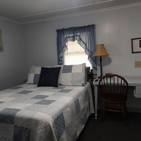 Serenity Motel-2