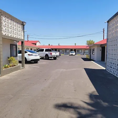 Super 8 By Wyndham El Centro North-3