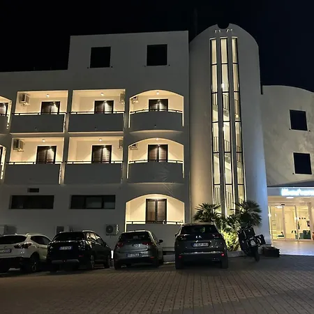 Bikini Hotel-3