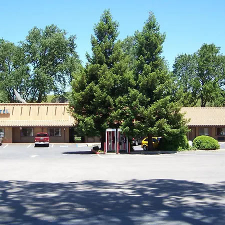 Creekside Lodge-2