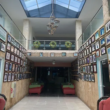 Hotel Frano Romana Center-2