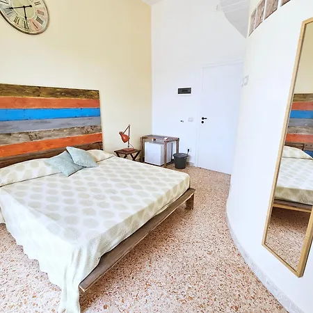Maridea - Camere con vista al Porto-2