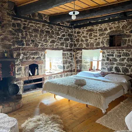 Kulla Hupi Agriturism-2