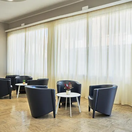 Hotel Jolanda-2