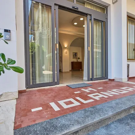 Hotel Jolanda-3