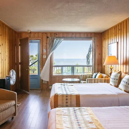 Hotel La Roche Pleureuse-2
