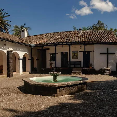Hosteria Hacienda Pinsaqui-3