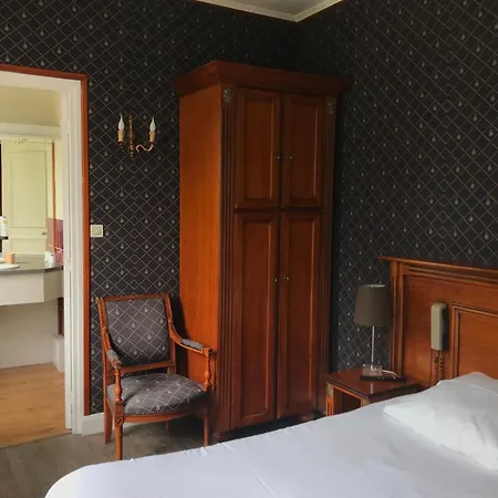 Logis Hotel & Restaurant - Le Chateau Des Tourelles 3 Etoiles-3