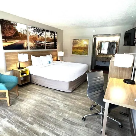 Days Inn By Wyndham Wildwood I-75-3