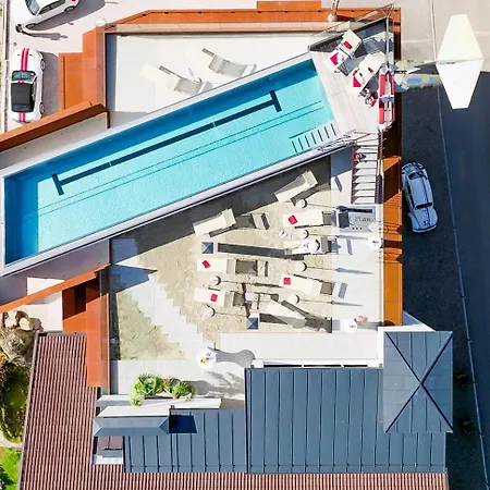 Al Plan, A Mountain Moving Hotel-2