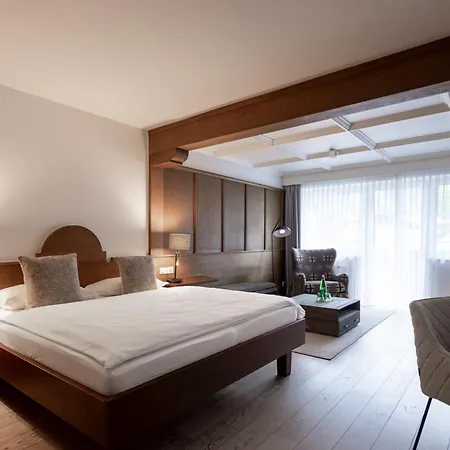 Q! Hotel Maria Theresia-3