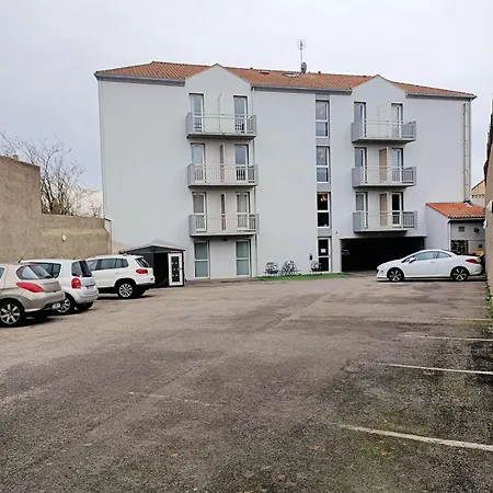 Brit Hotel Les Alizes-3