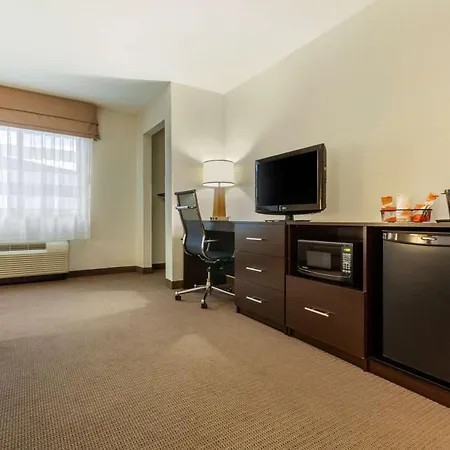 Sleep Inn & Suites Fargo Medical Center-2