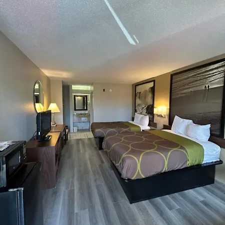 Super 8 By Wyndham Fayetteville-2