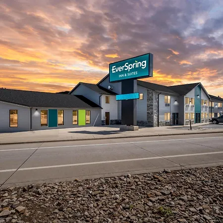 Everspring Inn & Suites-2
