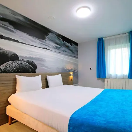 Brit Hotel Le Polder-3