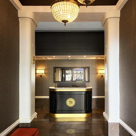 Trianon Borgo Pio Aparthotel-3