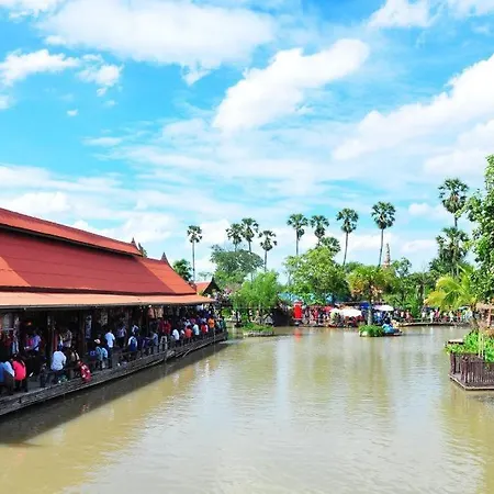 At Ayutthaya Hotel-2