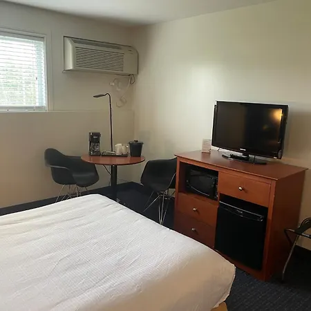 Super 8 By Wyndham Sainte Agathe Des Monts-2