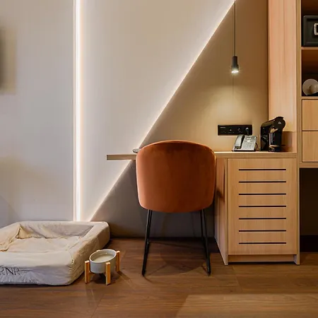 The Cornr Hotel-3