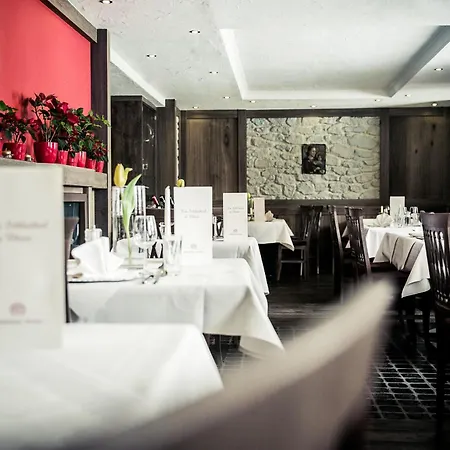 Schlosshotel Seewirt-3